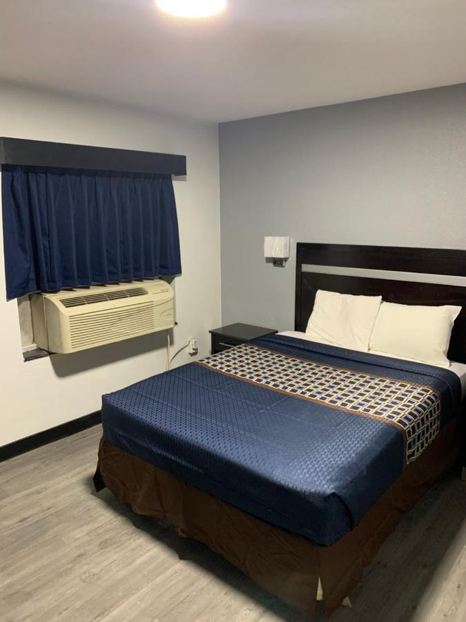 Regal Inn Ponca City Экстерьер фото
